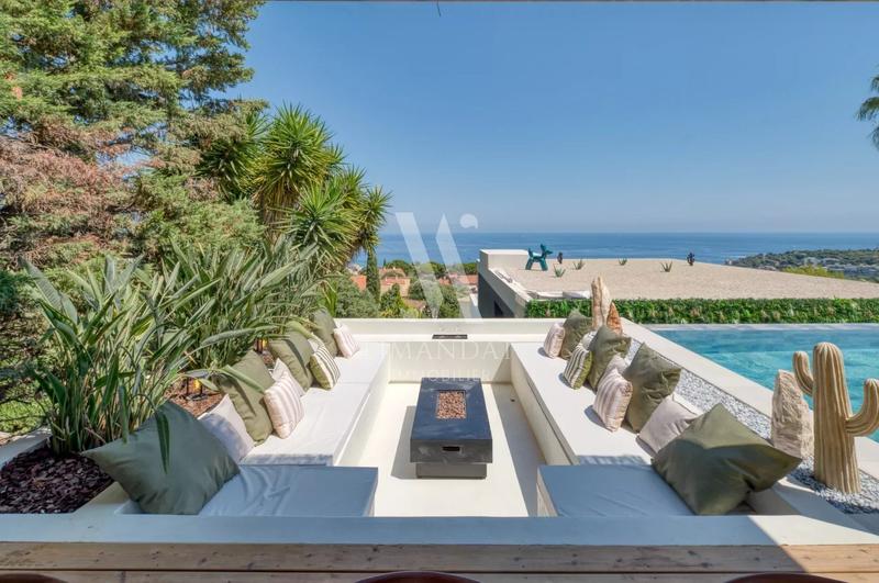 Villa - 286 m² - 6 pièces