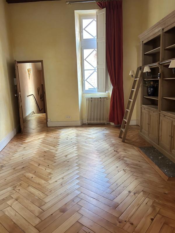Appartement - 116 m² - 2 pièces