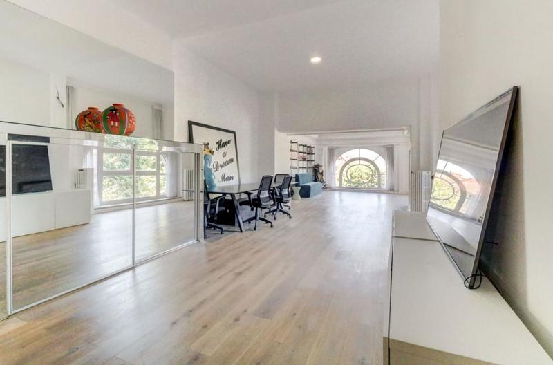 Loft - 132 m² - 3 pièces