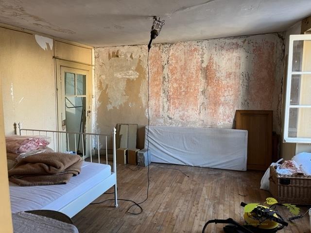 Maison de bourg - 97 m² - 7 pièces