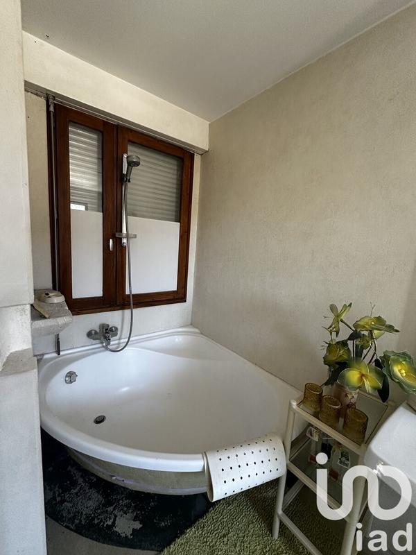 Maison - 294 m² - 8 pièces