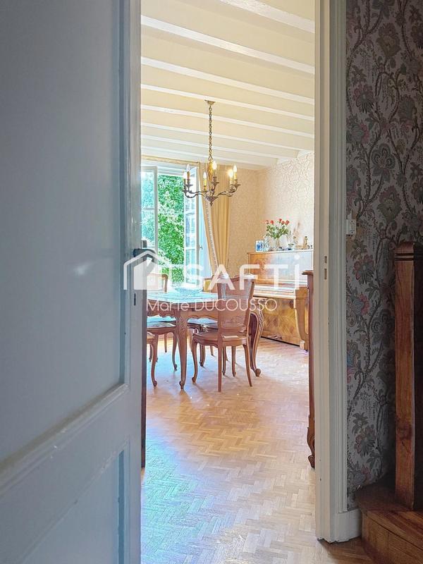 Maison - 192 m² - 7 pièces