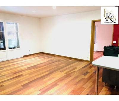 Appartement - 65 m² - 2 pièces