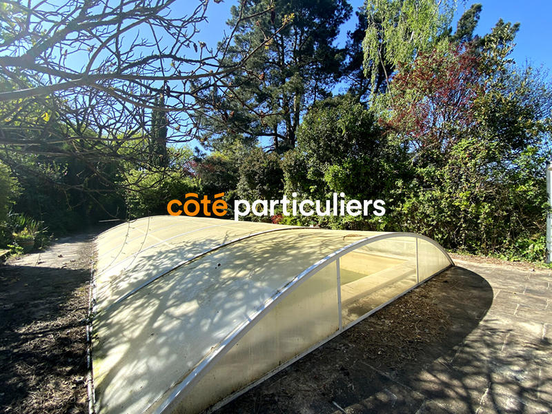 Maison - 310 m² - 14 pièces