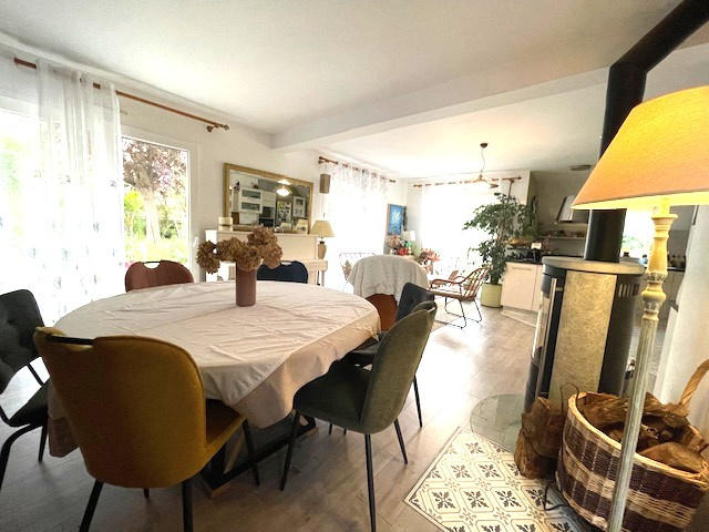 Maison - 140 m² - 7 pièces