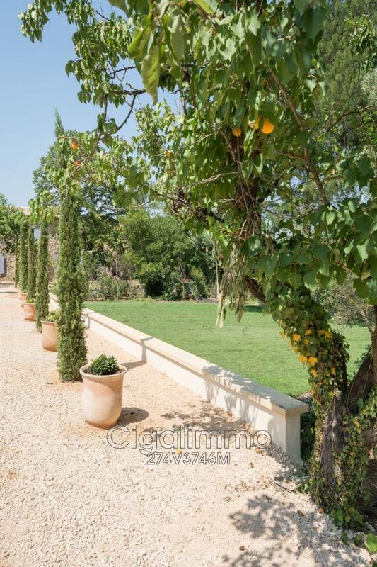 Maison en pierre - 152 m² - 6 pièces