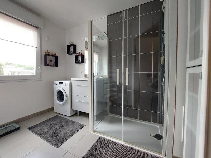 Appartement - 77 m² - 3 pièces