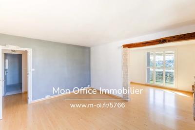 Appartement - 81 m² - 3 pièces