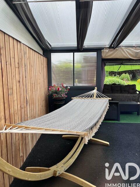 Maison - 243 m² - 8 pièces