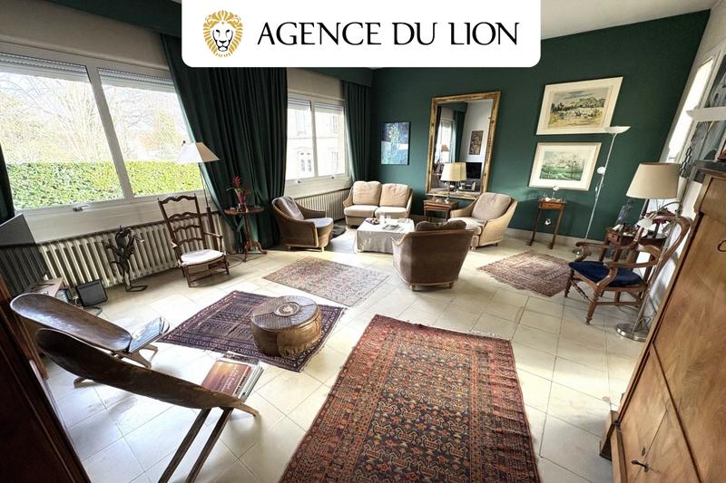 Maison - 198 m² - 8 pièces