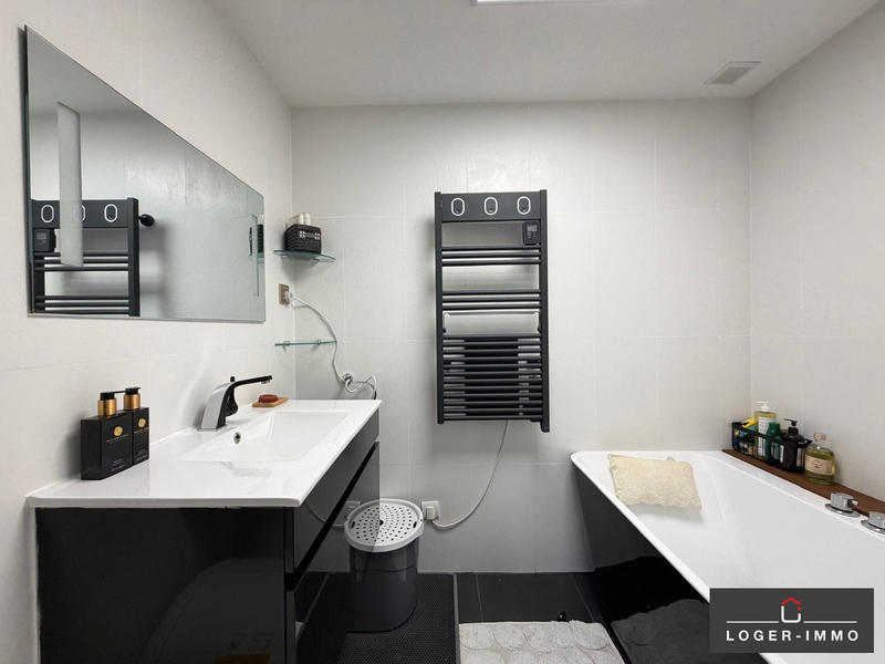 Appartement - 102 m² - 5 pièces