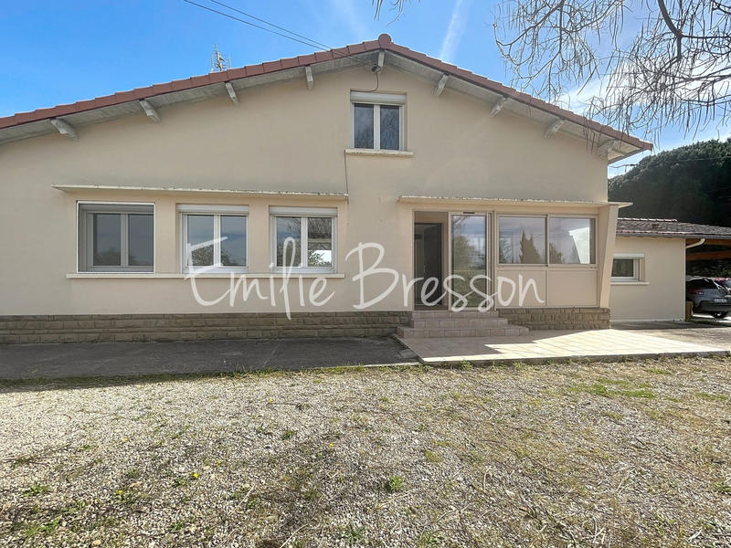 Maison traditionnelle - 164 m² - 5 pièces