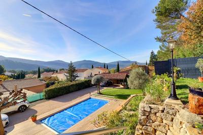 Maison - 152 m² - 6 pièces