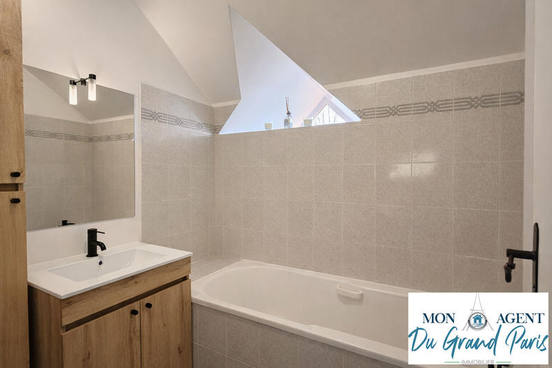 Maison - 169 m² - 6 pièces