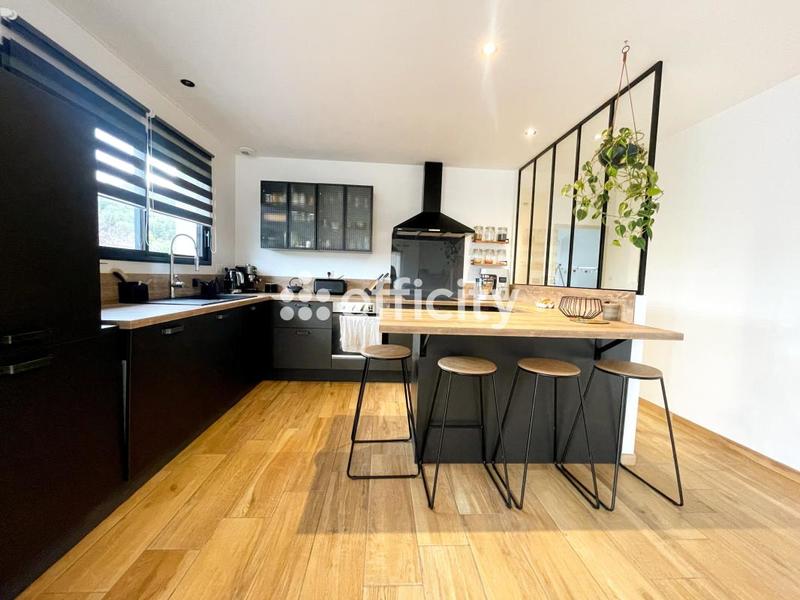 Villa - 135 m² - 5 pièces