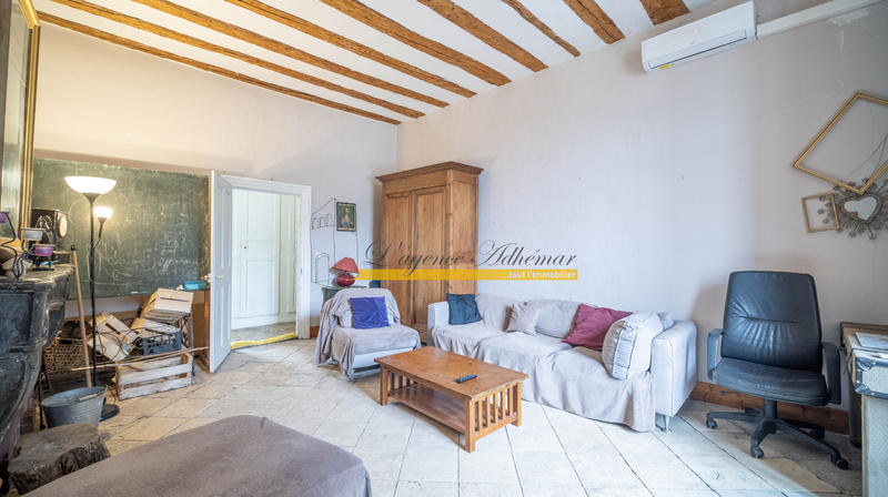 Maison de village - 473 m² - 12 pièces