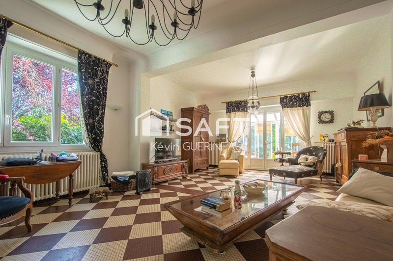 Maison - 174 m² - 6 pièces