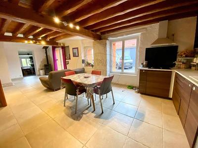 Maison - 88 m² - 4 pièces