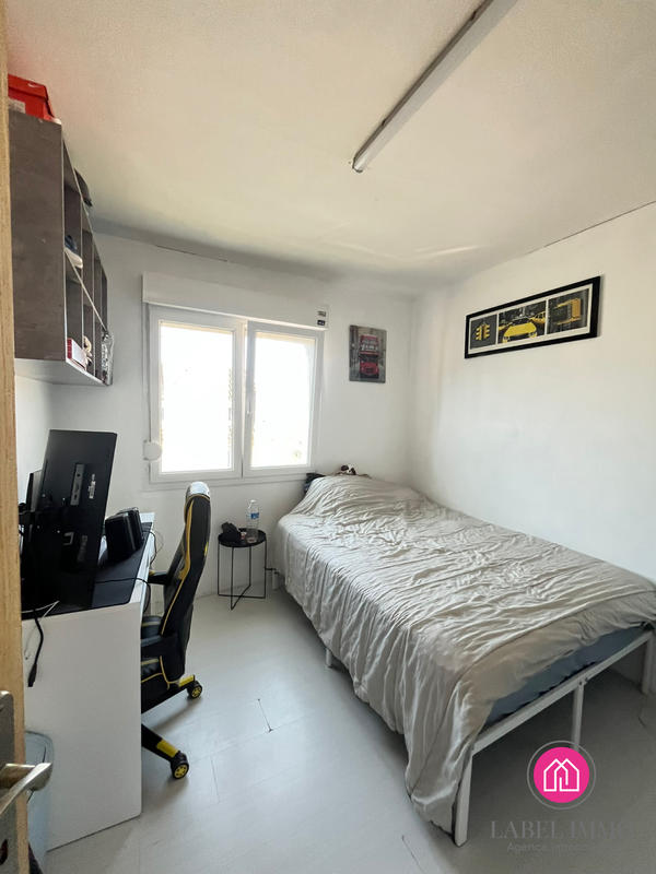 Maison - 80 m² - 5 pièces