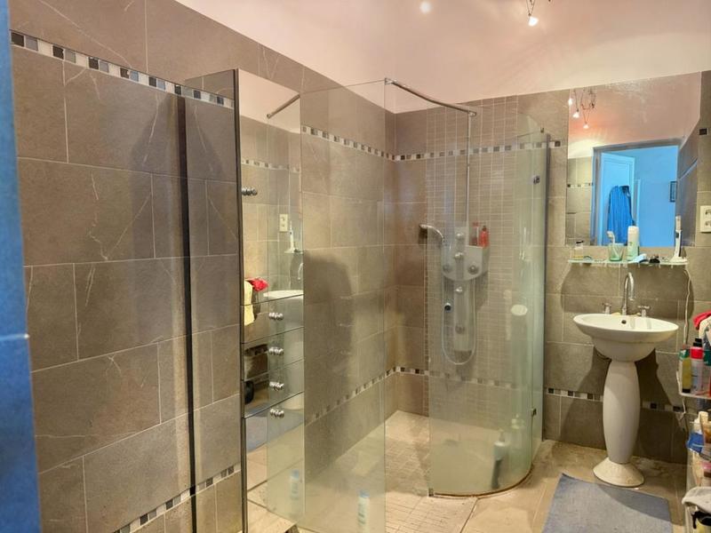 Appartement bourgeois - 275 m² - 7 pièces