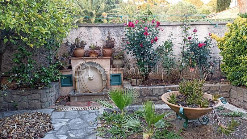 Villa - 251 m² - 8 pièces