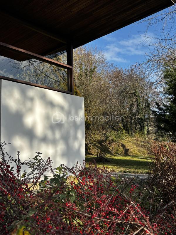 Maison d'architecte - 240 m² - 10 pièces