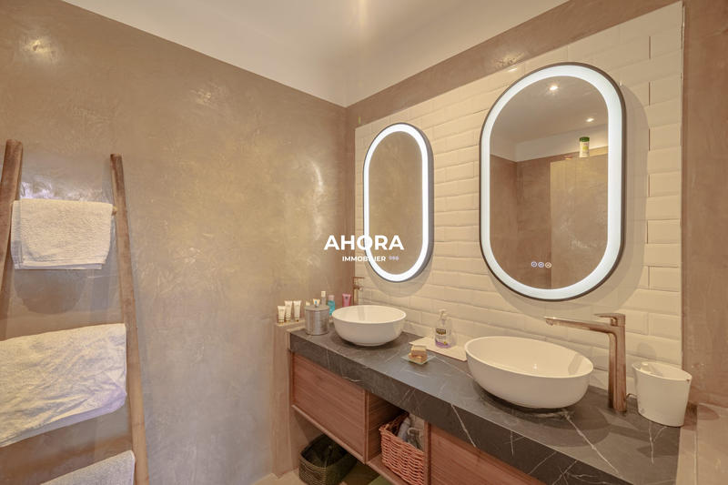 Villa - 160 m² - 5 pièces