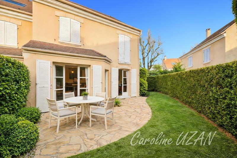 Maison - 165 m² - 6 pièces