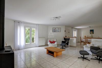 Maison - 135 m² - 4 pièces
