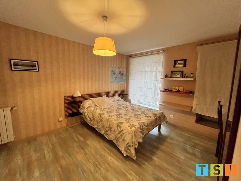 Maison de ville - 239 m² - 8 pièces