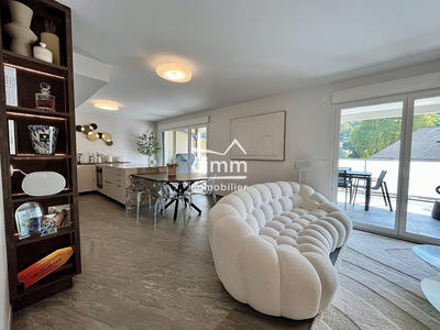 Appartement - 100 m² - 4 pièces