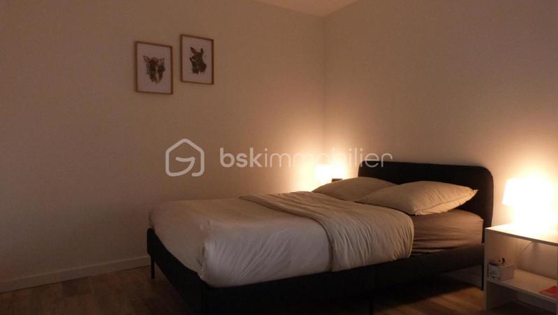 Maison - 180 m² - 11 pièces