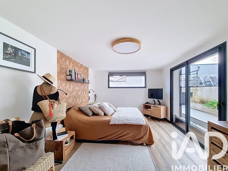 Maison - 180 m² - 6 pièces