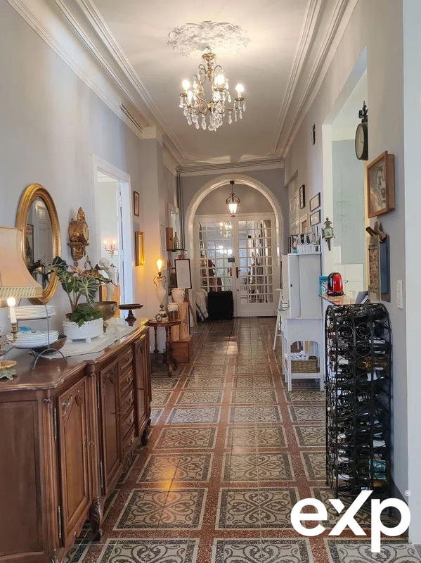 Maison - 430 m² - 18 pièces