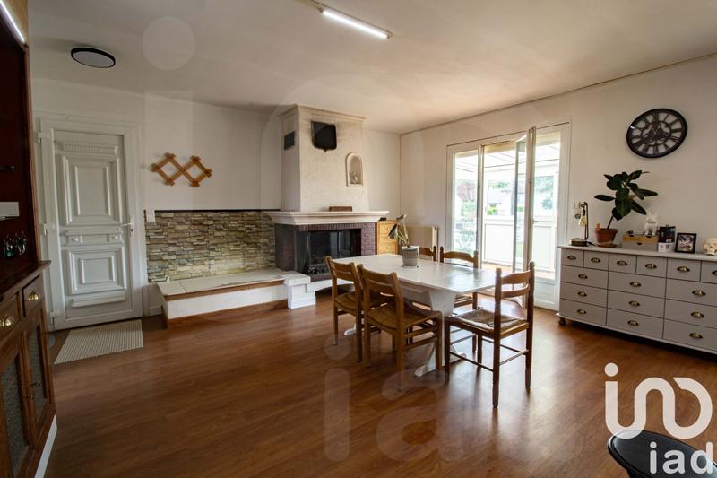 Maison - 163 m² - 9 pièces