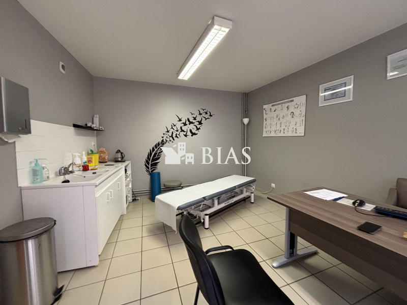 Local d'activités - 62 m² - 3 pièces