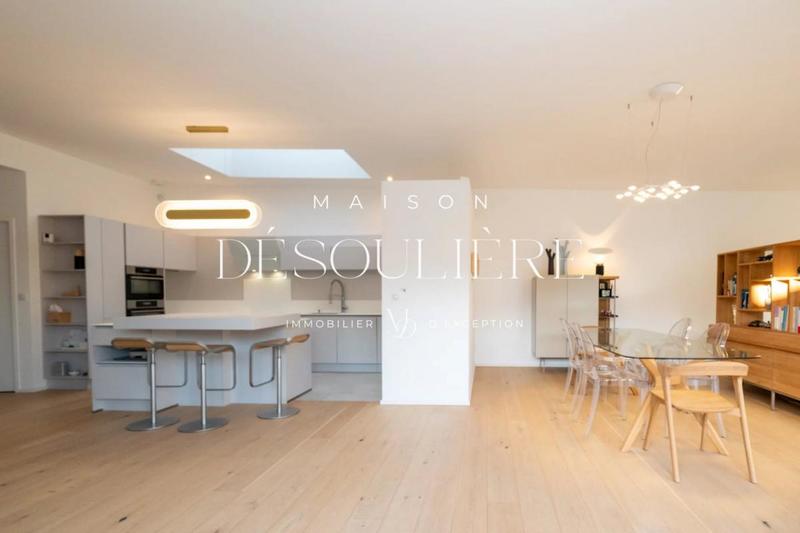 Villa - 220 m² - 7 pièces