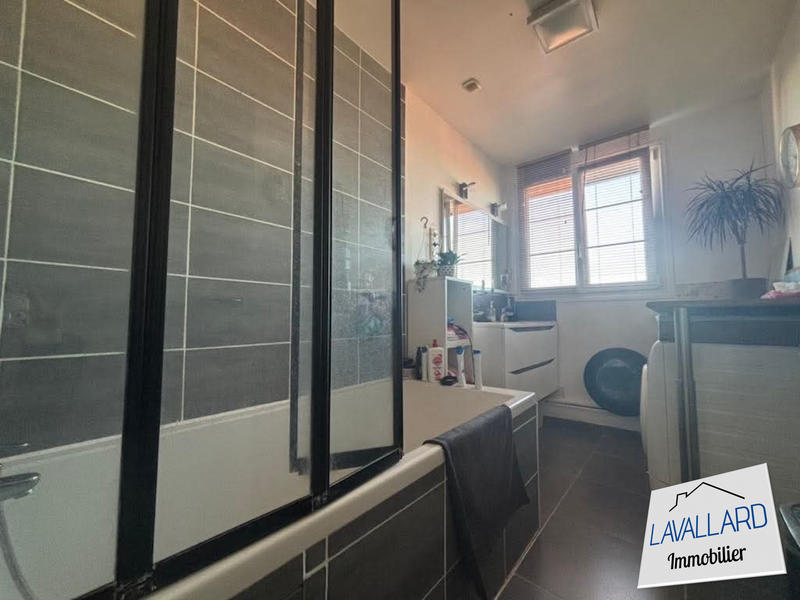 Appartement - 93 m² - 4 pièces