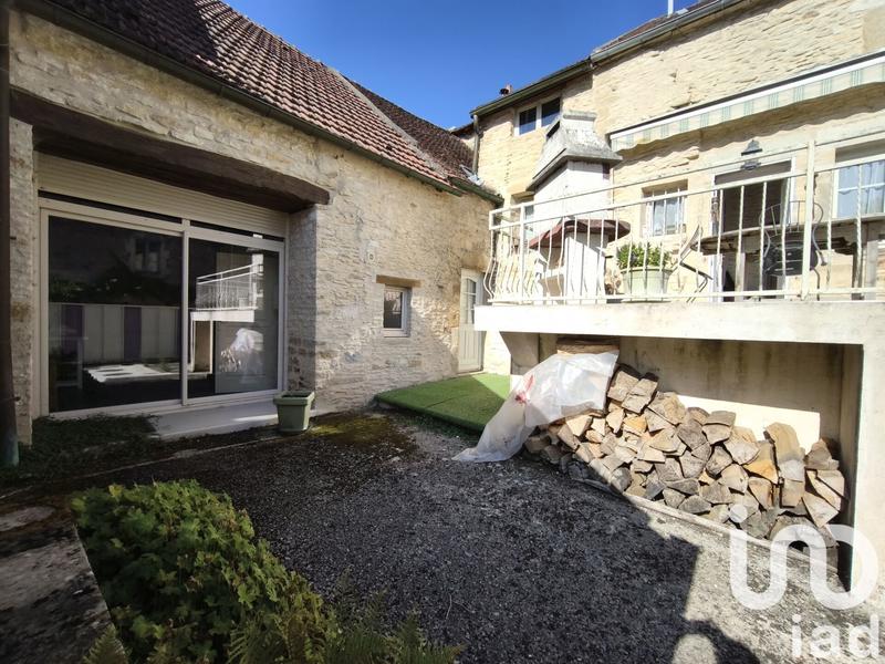 Maison de village - 229 m² - 8 pièces