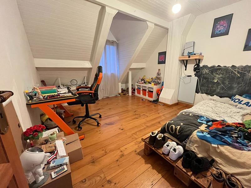 Maison - 121 m² - 7 pièces