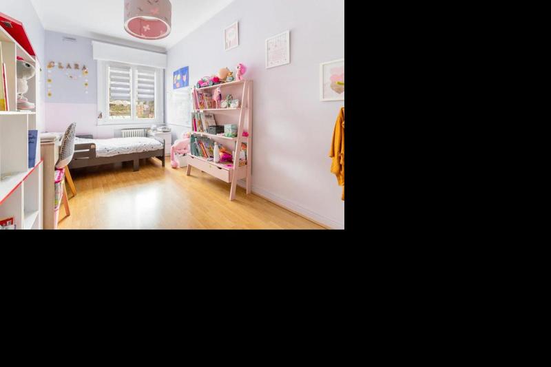 Maison - 187 m² - 7 pièces