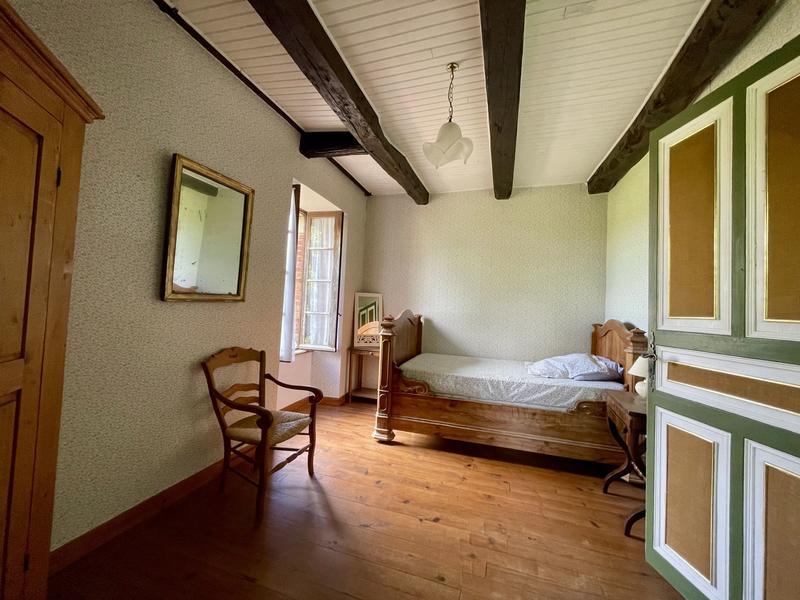 Maison - 285 m² - 9 pièces