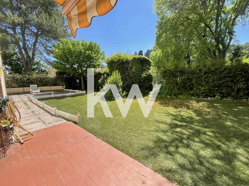 Appartement - 82 m² - 4 pièces