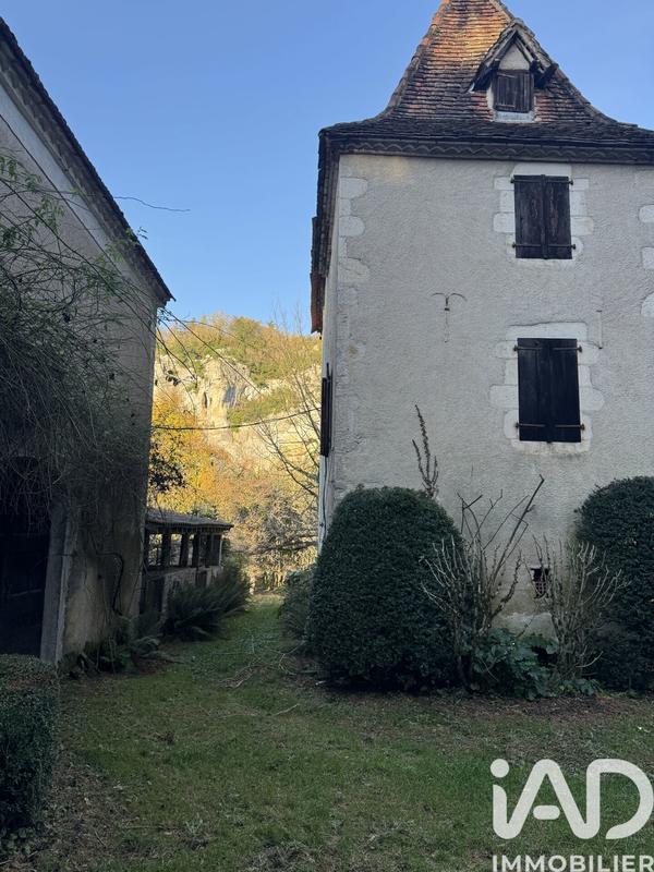 Maison - 210 m² - 10 pièces