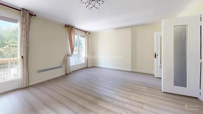 Appartement - 105 m² - 4 pièces