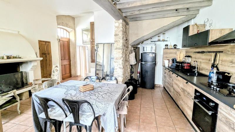 Maison de village - 142 m² - 6 pièces