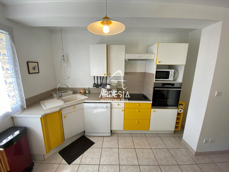 Maison - 196 m² - 15 pièces