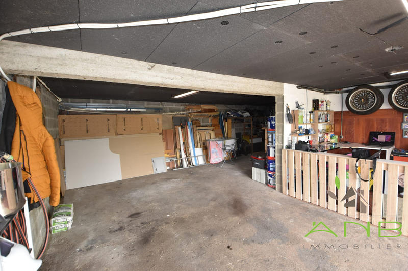 Maison traditionnelle - 85 m² - 4 pièces