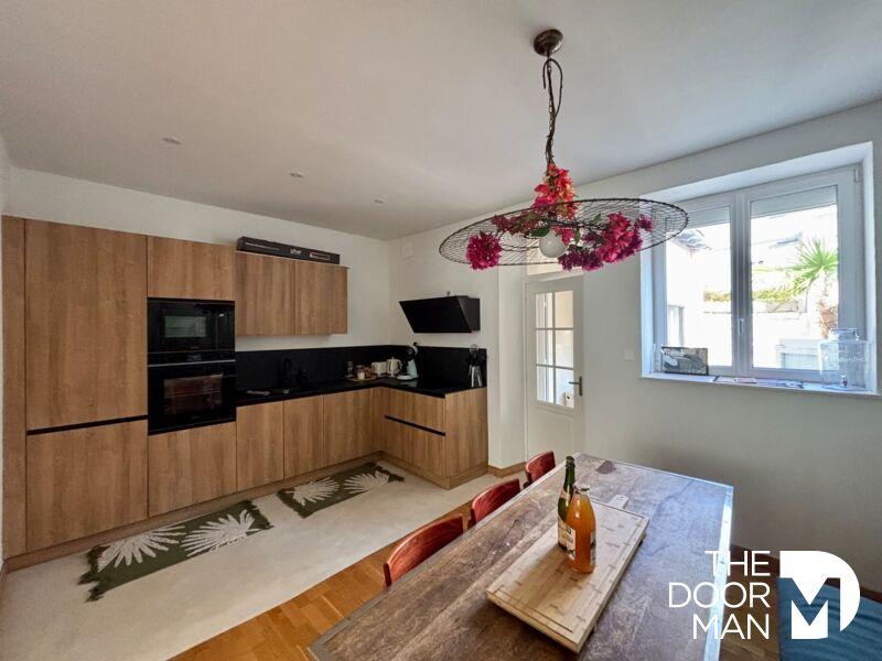 Maison - 92 m² - 4 pièces