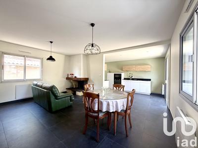 Maison - 189 m² - 8 pièces